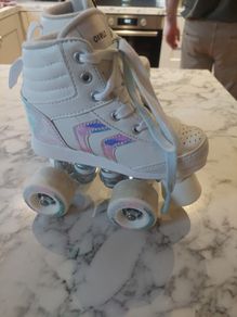 Girls roller blades size 10 to 11