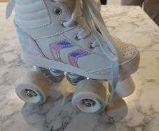 Girls roller blades size 10 to 11