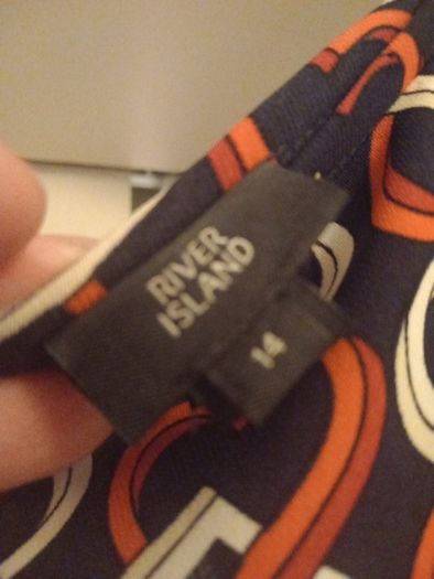 Top River Island