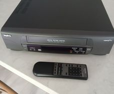 VCR SANYO plus Remote