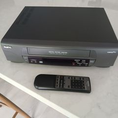VCR SANYO plus Remote