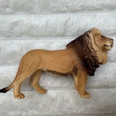 Schleich D-73527 Adult Male African Lion Toy Figure Safari Animal Used Please see photos