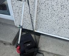 Motor scrubber