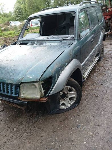98 land cruiser breaking
