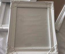 5 white frames