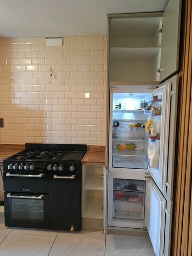L shaped kitchen