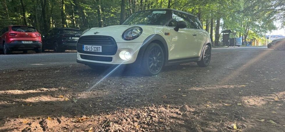 Stunning Mini One 1.2 turbo