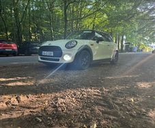 Stunning Mini One 1.2 turbo