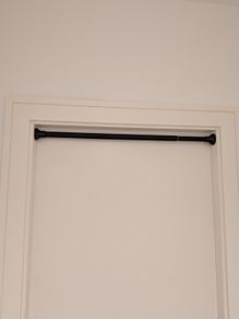 Door pull up bar