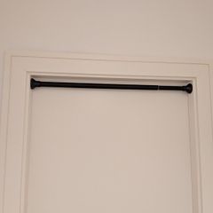 Door pull up bar