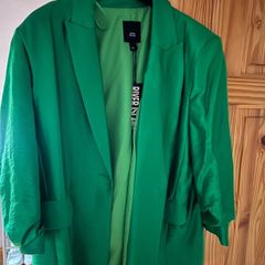 Blazer size 12 jeans size 12 shoes size 6