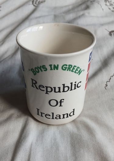 Rare Vintage World Cup Mug Duo: Ireland USA 1994 & Spain 1982 Official Souvenirs