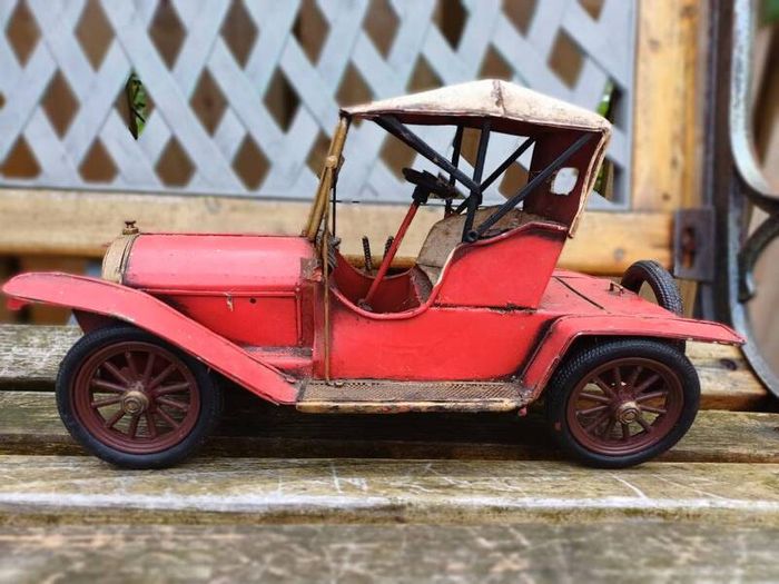Vintage Collectible Metal Car