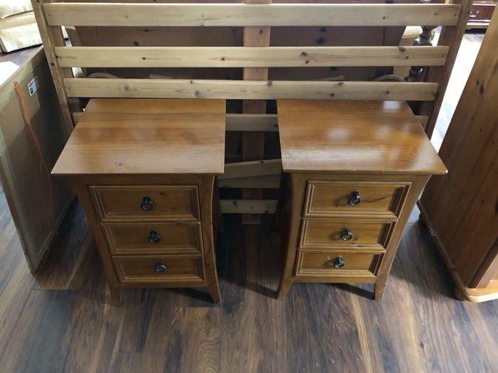 Bed Side Lockers Pair