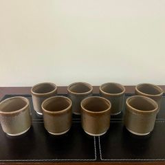 Small ceramic Flower pots (2 lots)