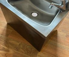 stainless steel sink