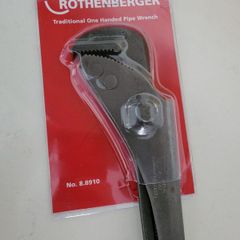 Pipe wrench