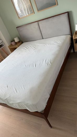 King Size bed