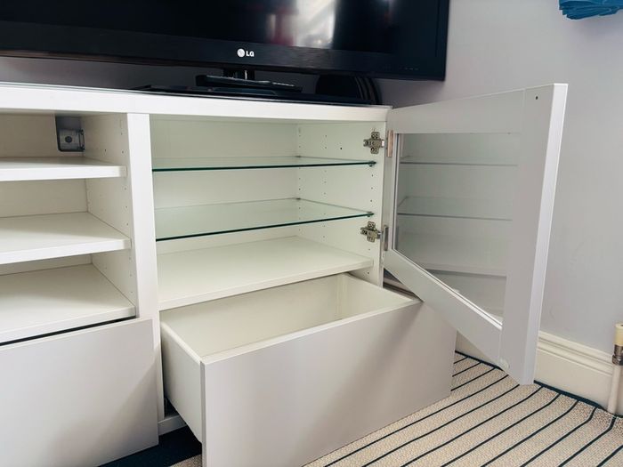 IKEA Multimedia Unit