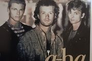 A-ha - Headlines and Deadlines.