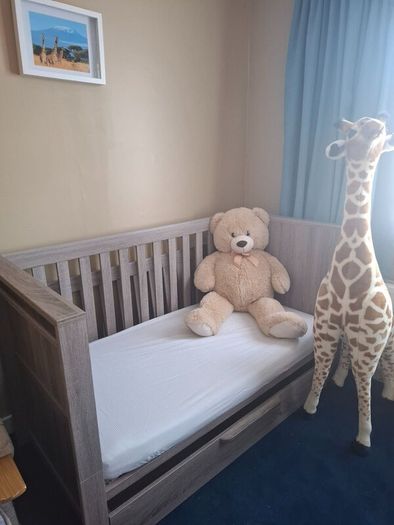 Mamas & Papas Franklin Cot Bed - Grey - Excellent