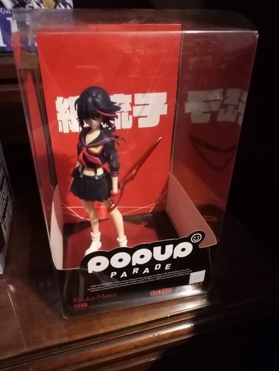 18 anime figurenes