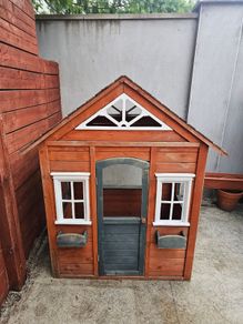 Wooden Wendy House