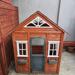Wooden Wendy House