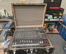 Mixing desk