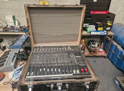 Mixing desk
