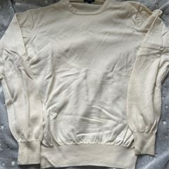 Burberry Knit in butter yellow