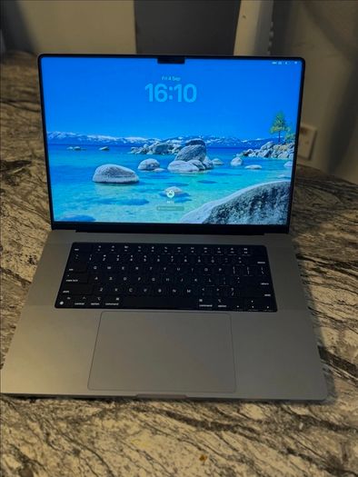 Apple MacBook Pro 16" (2021) M1 Pro / 16GB / 512GB 88%BH