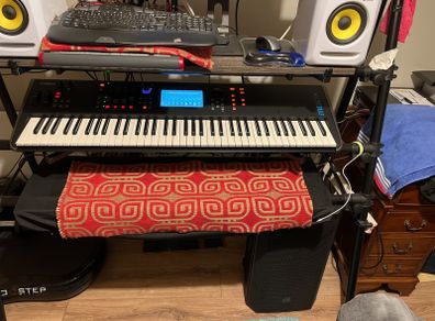 Yamaha modx7 synthesizer 76 keys