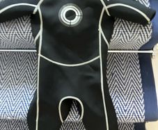 Boys wetsuit aged 4-5