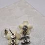 Chanel earrings Image 7
