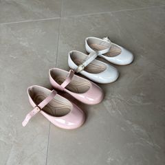 Kids shoes