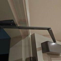 Arrone door closer