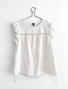 Pre Owned White Eyelet Ruffle Sleeve Blouse
