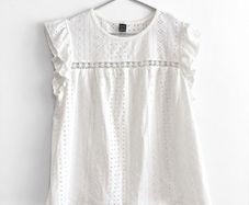 Pre Owned White Eyelet Ruffle Sleeve Blouse