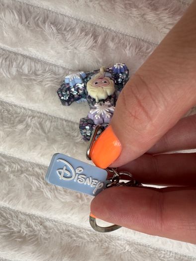 Smiggle Frozen 2 Keyring Letter L Please see photos