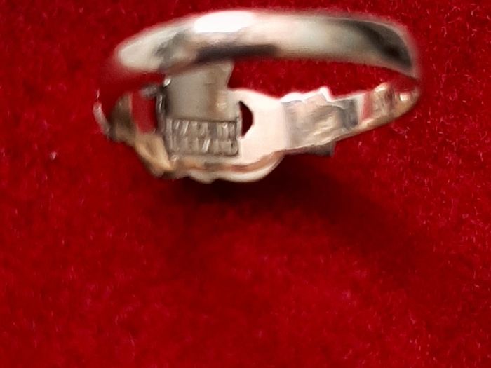 Claddagh ring 9ct gold