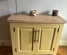 Solid oak sideboard / cabinet