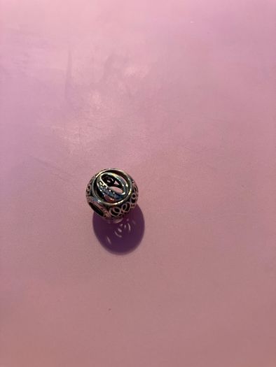 Pandora letter charm O