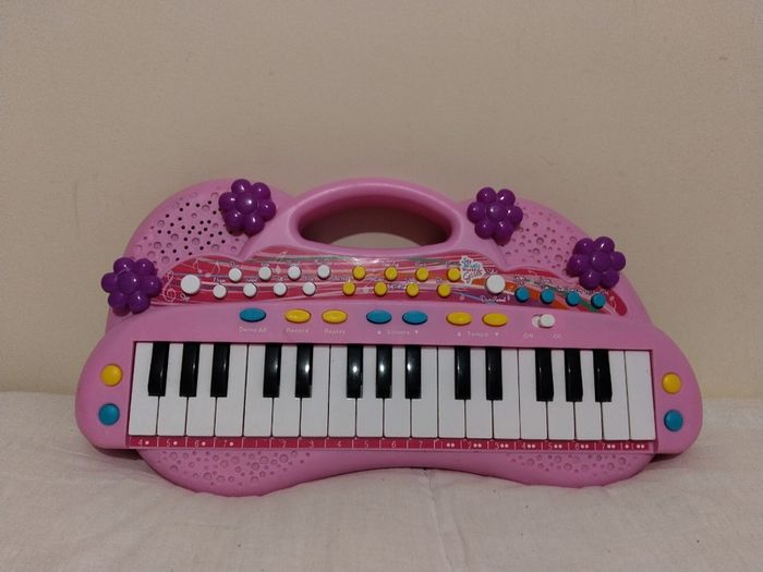 My Music World Pink electronic Keyboard