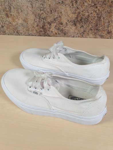 Womens VANS canvas trainers runners white Size UK 5 EU 38 juniors girls boys unisex