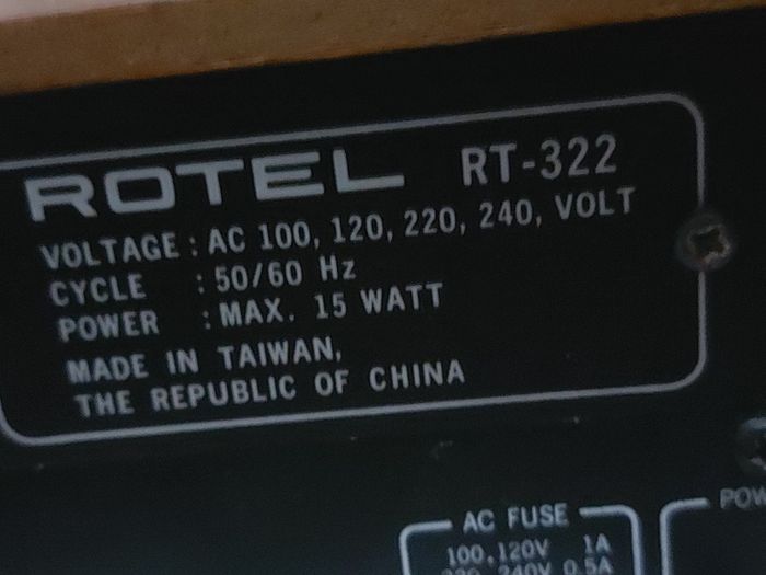 ROTEL AM-FM Stereo Tuner Model RT-322, Vintage, in very good condition
