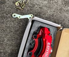 Brembo 6pot calipers