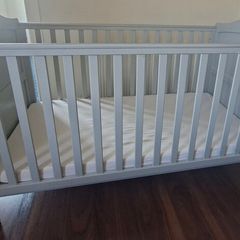 Baby cot and bed