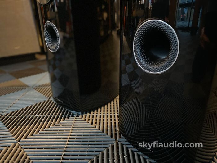 Stunning Iconic Like New Boxed Pristine Condition Bowers And Wilkins 804D3 Only Set in Ireland half the RRP