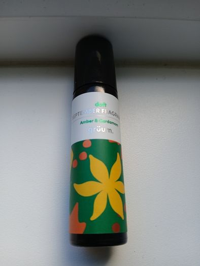 Gruum Amber & Cardamom roll-on fragrance, tested once